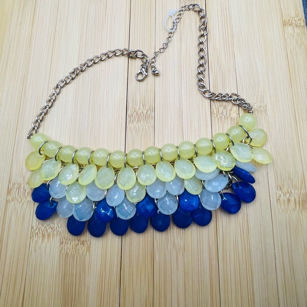 41 Chic Blue, White, and Yellow Beaded Necklace